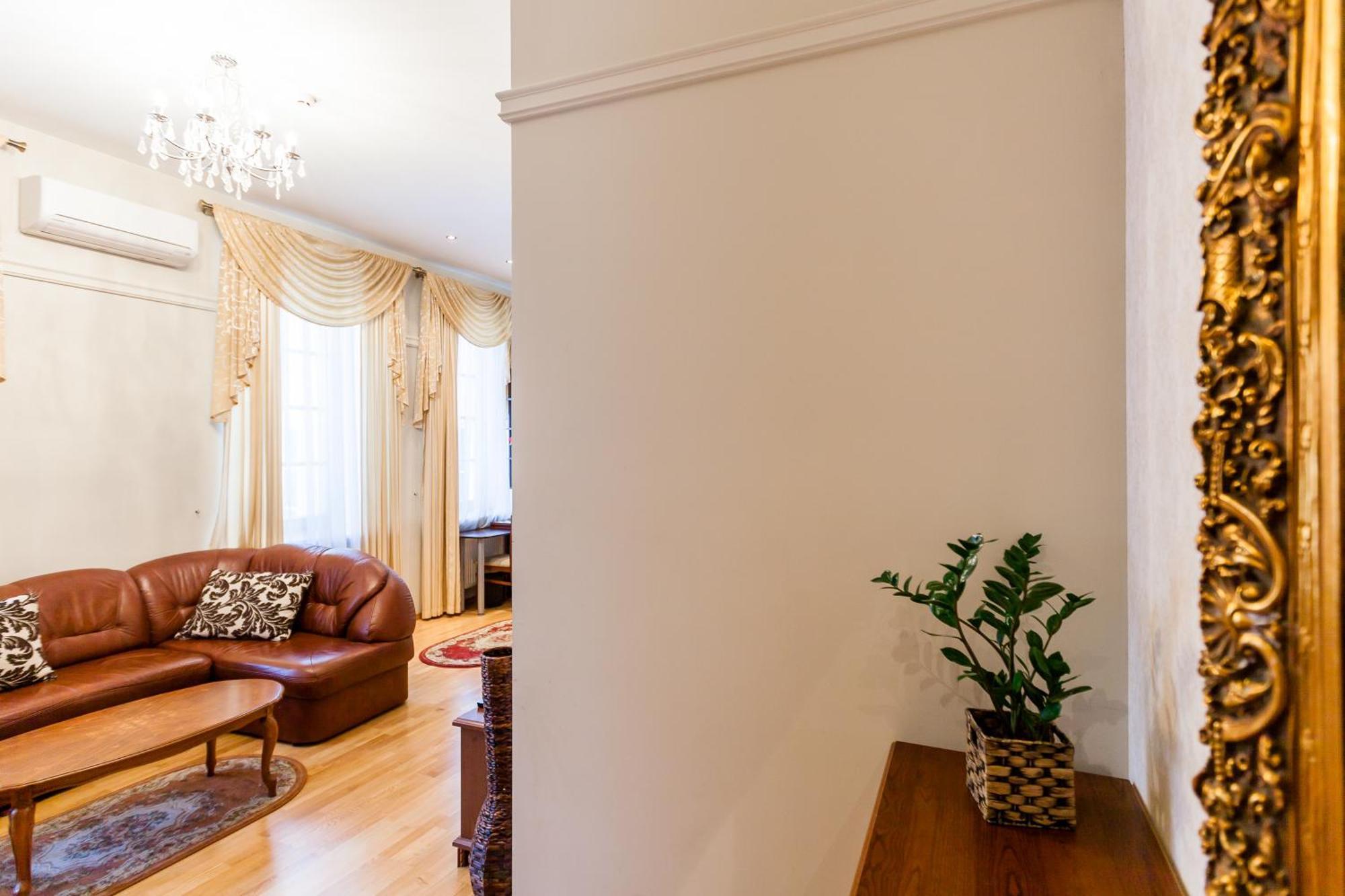 Central Apartments 2 X Free Parking X Self Check-In 24H By H&H VNO Buitenkant foto